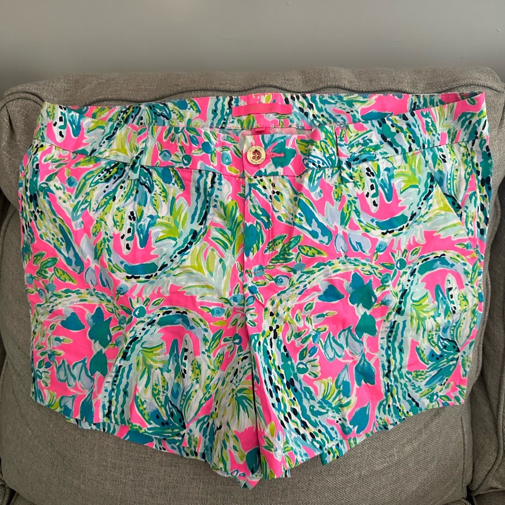 Lilly Pulitzer 5” shorts